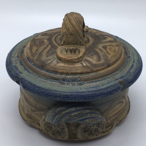 Vintage Signed Studio Art Pottery Covered Dish - Picture 4 of 13
